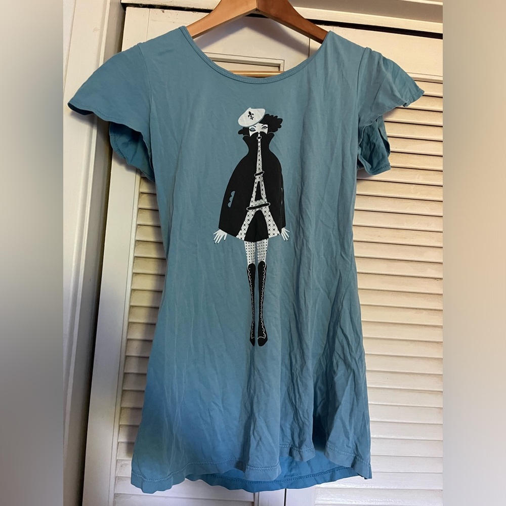 Blue platypus light blue shirt with cute Eiffel Tower print SIZE SMALL